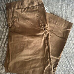Women's GAP Curvy Fit Brown Capri Pants